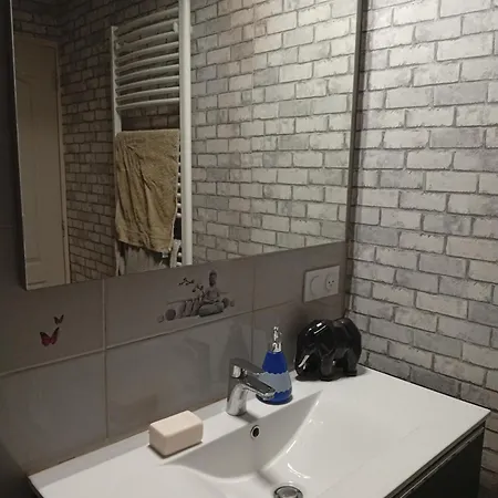 D'hote L'olivier Nocleg ze śniadaniem 3*